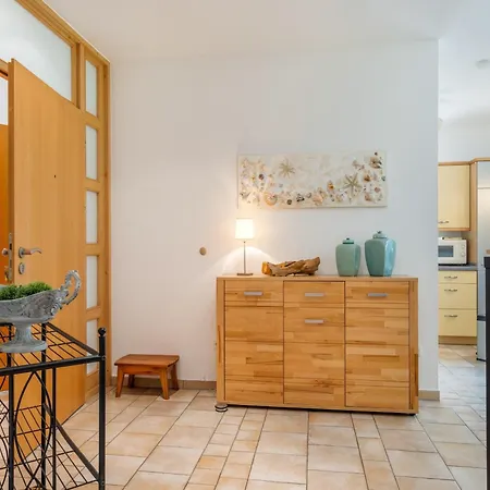 Apartman Eg - Ruegenbrise Am Wasser Mit 2 Baedern