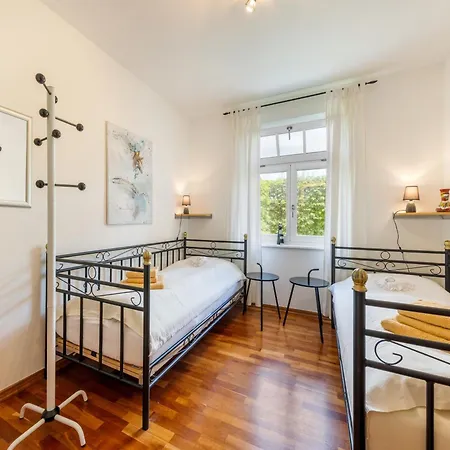 Eg - Ruegenbrise Am Wasser Mit 2 Baedern