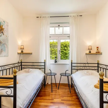 Eg - Ruegenbrise Am Wasser Mit 2 Baedern