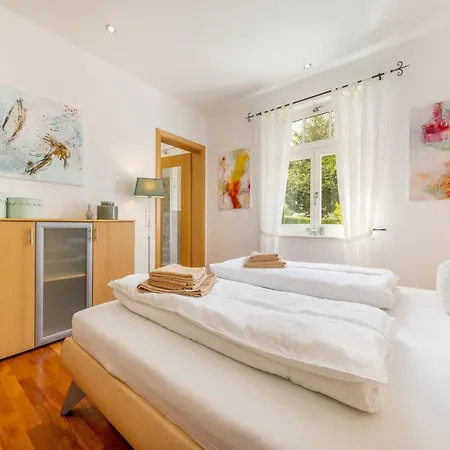 - Rügenbrise Am Wasser Mit Steg Und Paddelboot - Alles Inklusive Apartment *