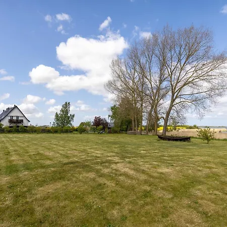 Eg - Ruegenbrise Am Wasser Mit 2 Baedern Apartman Garz (Rugen)