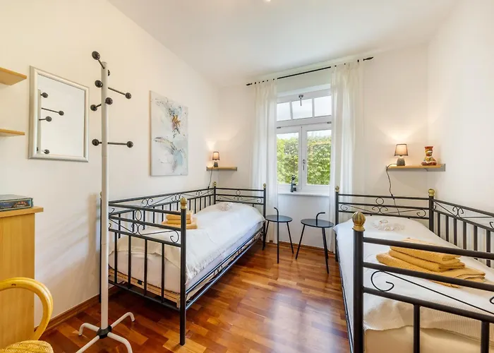 Eg - Ruegenbrise Am Wasser Mit 2 Baedern