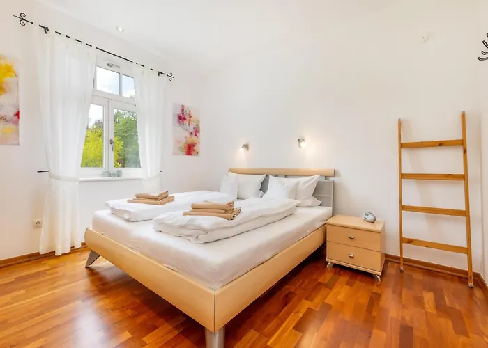 Appartement Eg - Ruegenbrise Am Wasser Mit 2 Baedern *