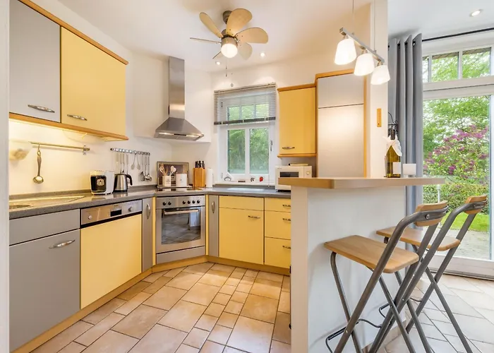 Eg - Ruegenbrise Am Wasser Mit 2 Baedern * Garz (Rugen)