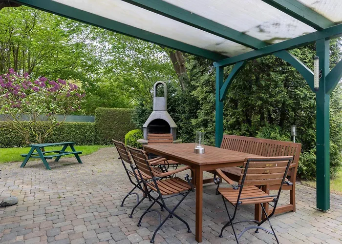 Eg - Ruegenbrise Am Wasser Mit 2 Baedern * Garz (Rugen)